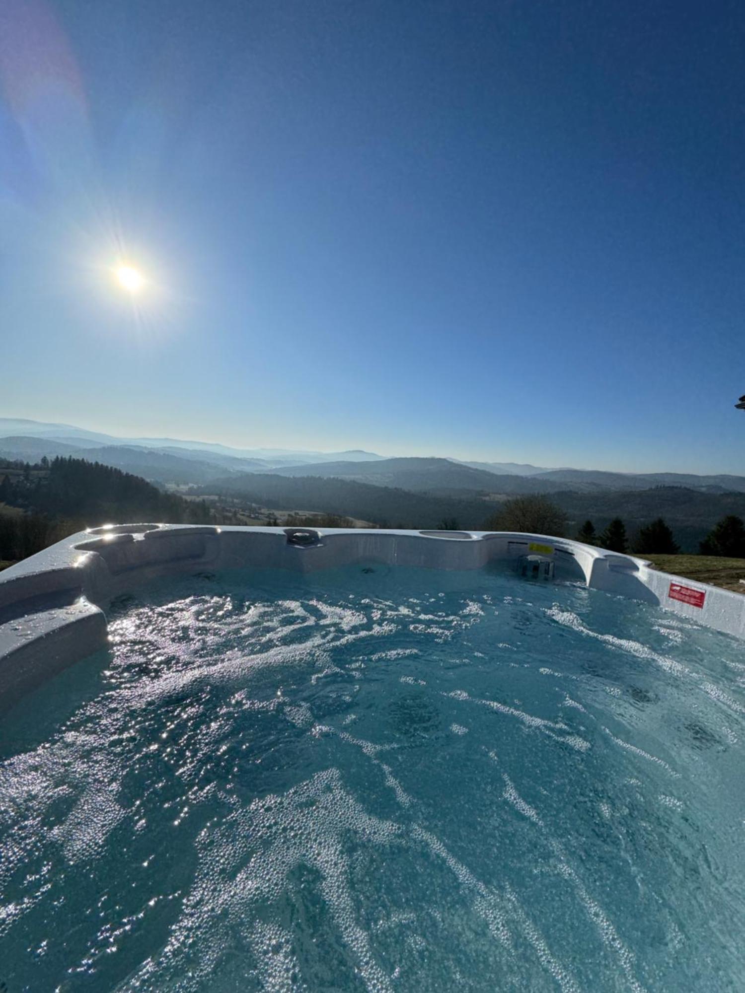 Montini - Wybrane Domki Z Jacuzzi โคเนียคูฟ ภายนอก รูปภาพ